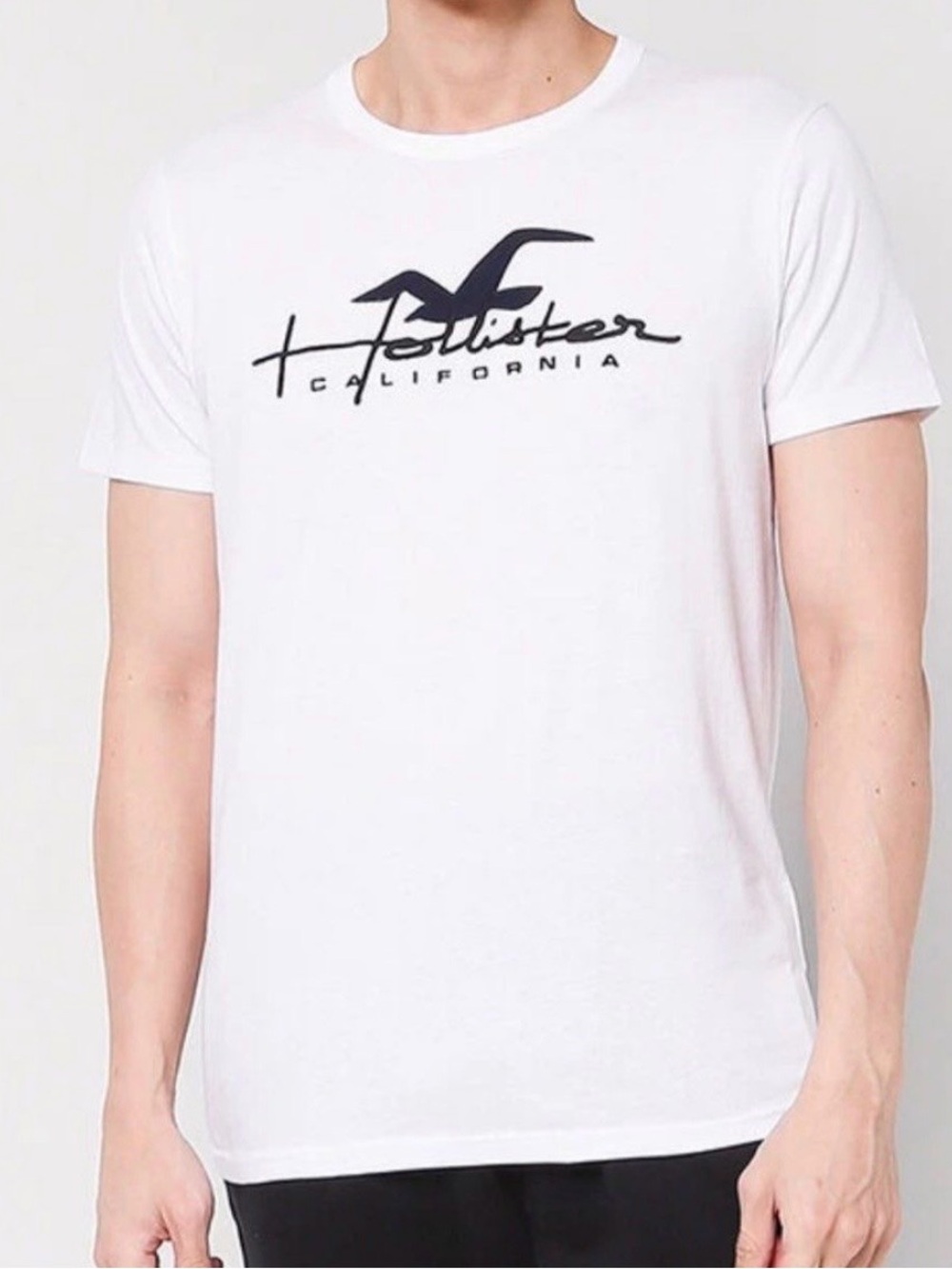 HOLLISTER california White Short Sleeve Logo Tee with Black size M men’s